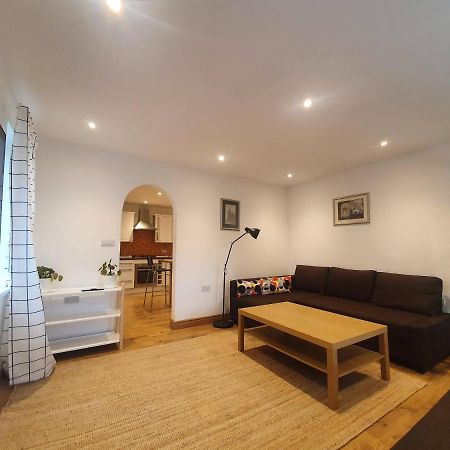 Beautiful House In The Heart Of A Golf Course. Apartment Manchester Exterior foto